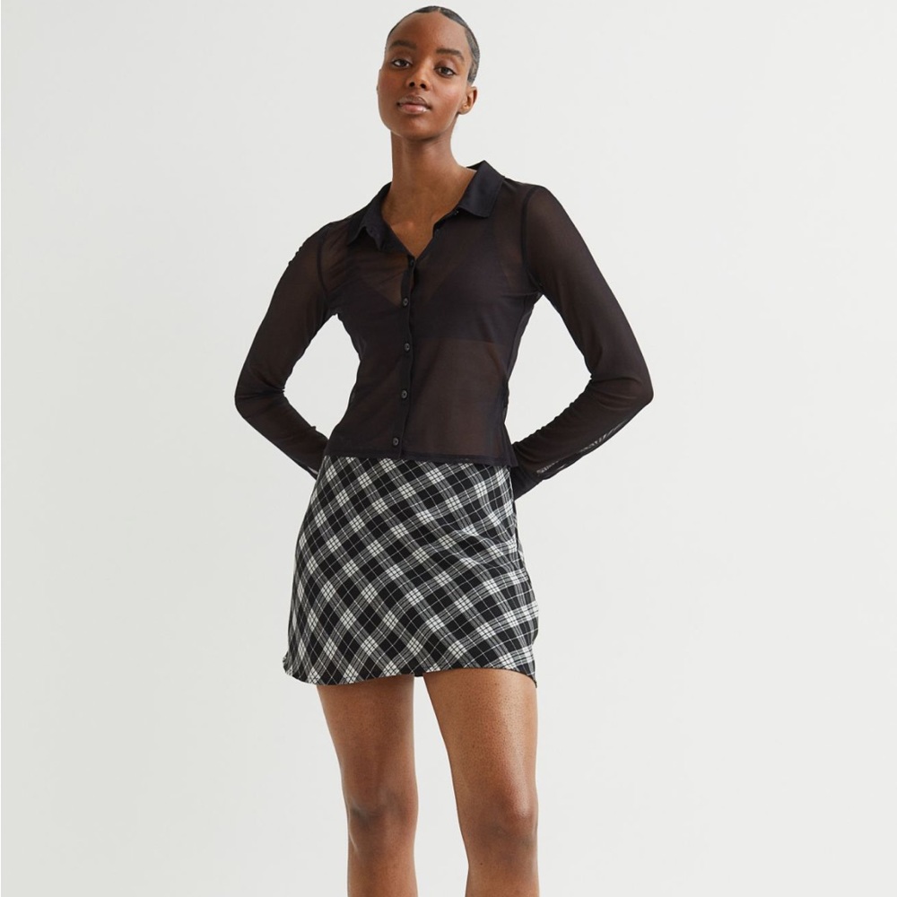 H&M plaid skirt size 2 NWT